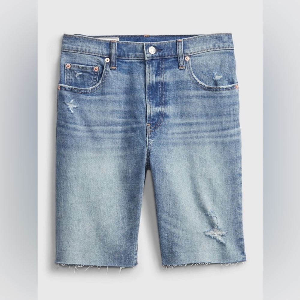 GAP BERMUDA HIGH RISE SHORTS